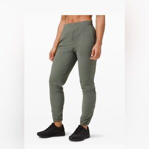 Lululemon ADAPTED STATE HIGH-RISE JOGGER 28"